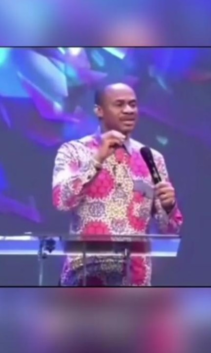 Pastor Apologizes For Condemning Obi Cubana’s Money Spraying At His Mum’s Funeral (Video)