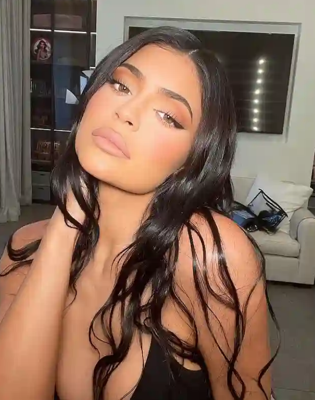 Kylie Jenner breaks Instagram record as she becomes the first woman to reach 300M followers