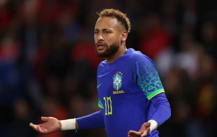 See what Neymar did as Arsenal star Gabriel Martinelli’s Brazil World Cup inclusion was revealed