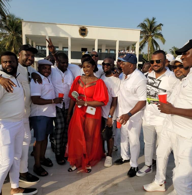 Lagos shutdown as Chief Agbalanze celebrates his wife birthday in Grand Style