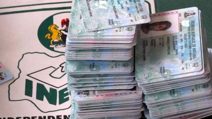 INEC staff caught on camera demanding N1,000 for PVC collection (VIDEO)