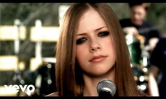 Avril Lavigne – Bite Me MP3 DOWNLOAD
