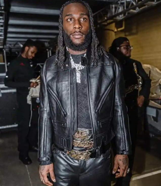 I don’t owe anybody. Everyone should ‘getat’ – Burna Boy tells Nigerians attacking him for not being involved in the current electoral process